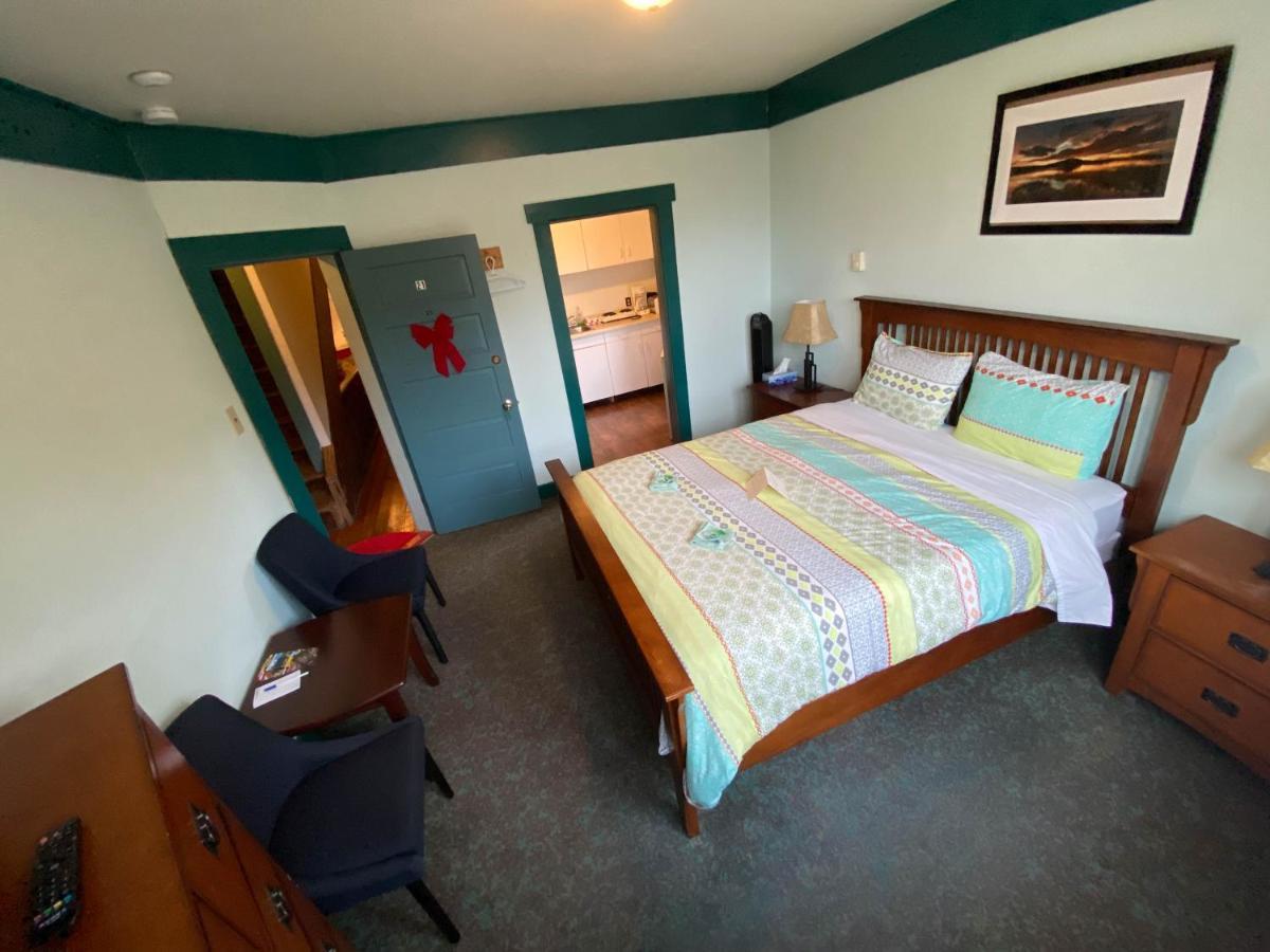 Historic Bayview Hotel 3*